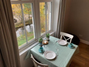 Peebles Cottage Apartment with River View and Bike Store